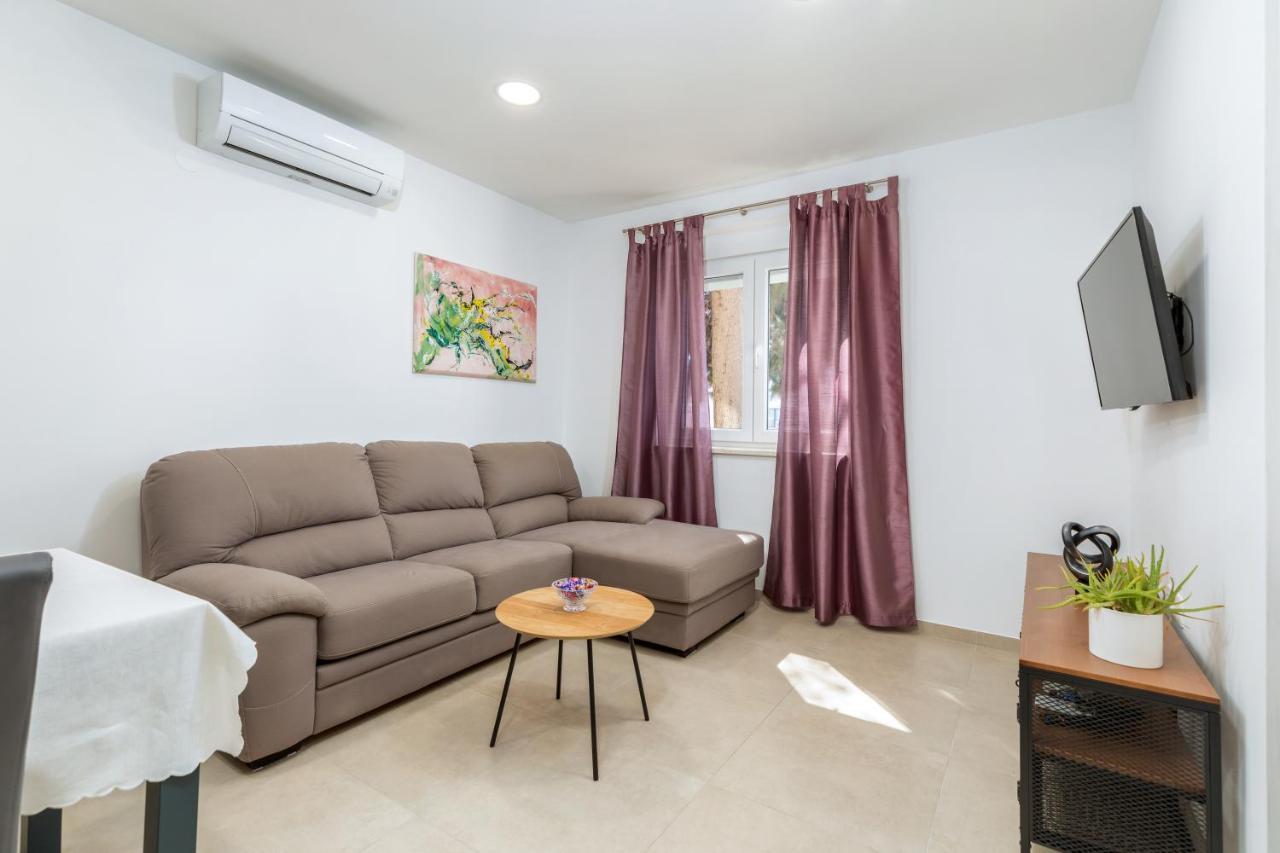 PUY Apartment Lorilu מראה חיצוני תמונה